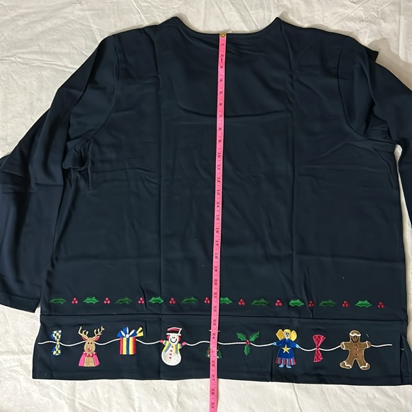 The Quacker Factory Christmas Themed 2piece Long sleeve and skirt set. - Picture 6 of 13